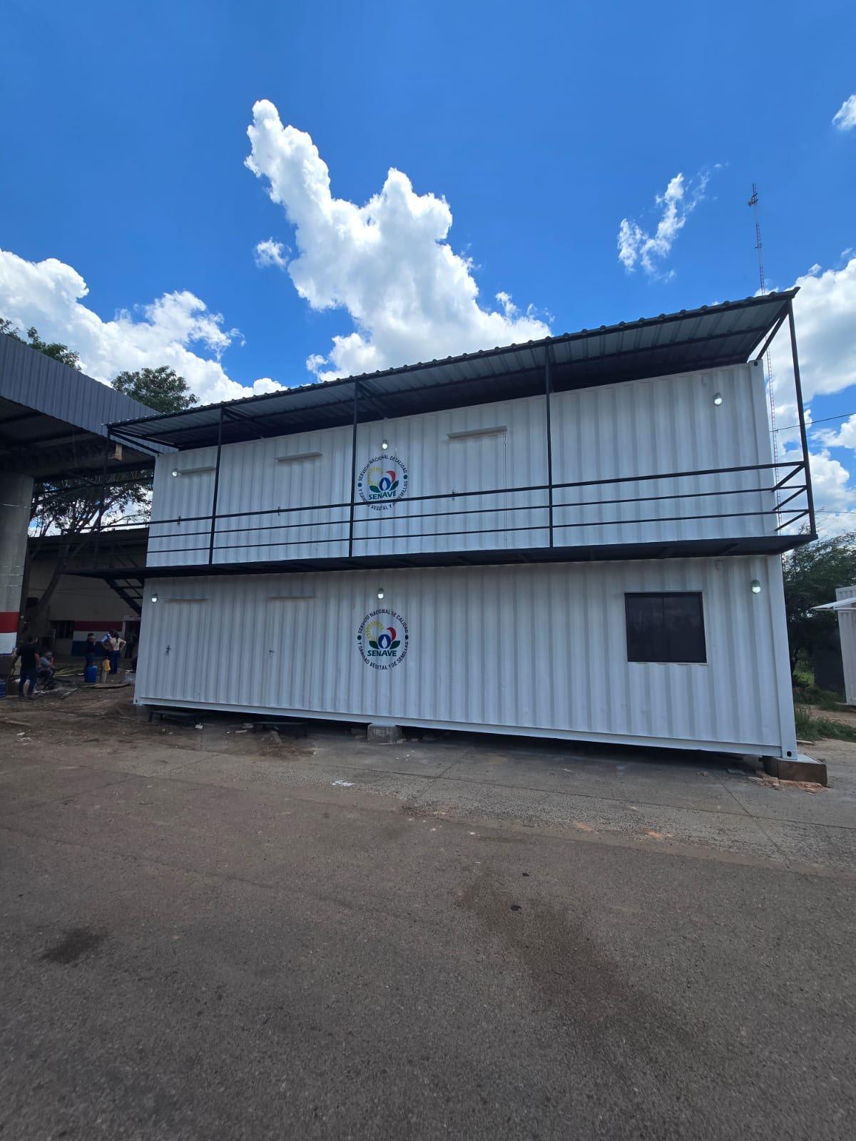 Puesto de control SENAVE, módulo de dos pisos Multitainer instalado en frontera